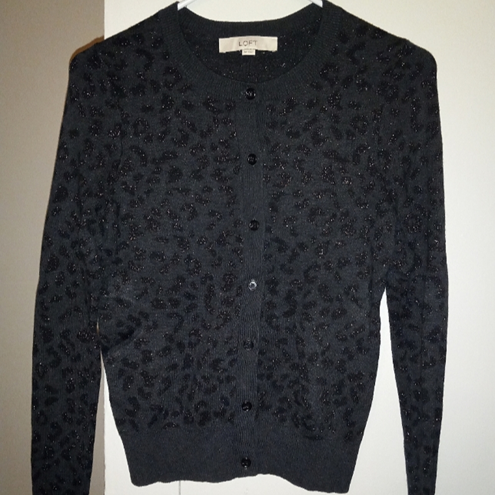 🖤LOFT: black sparkly cheetah print button up sweater🖤